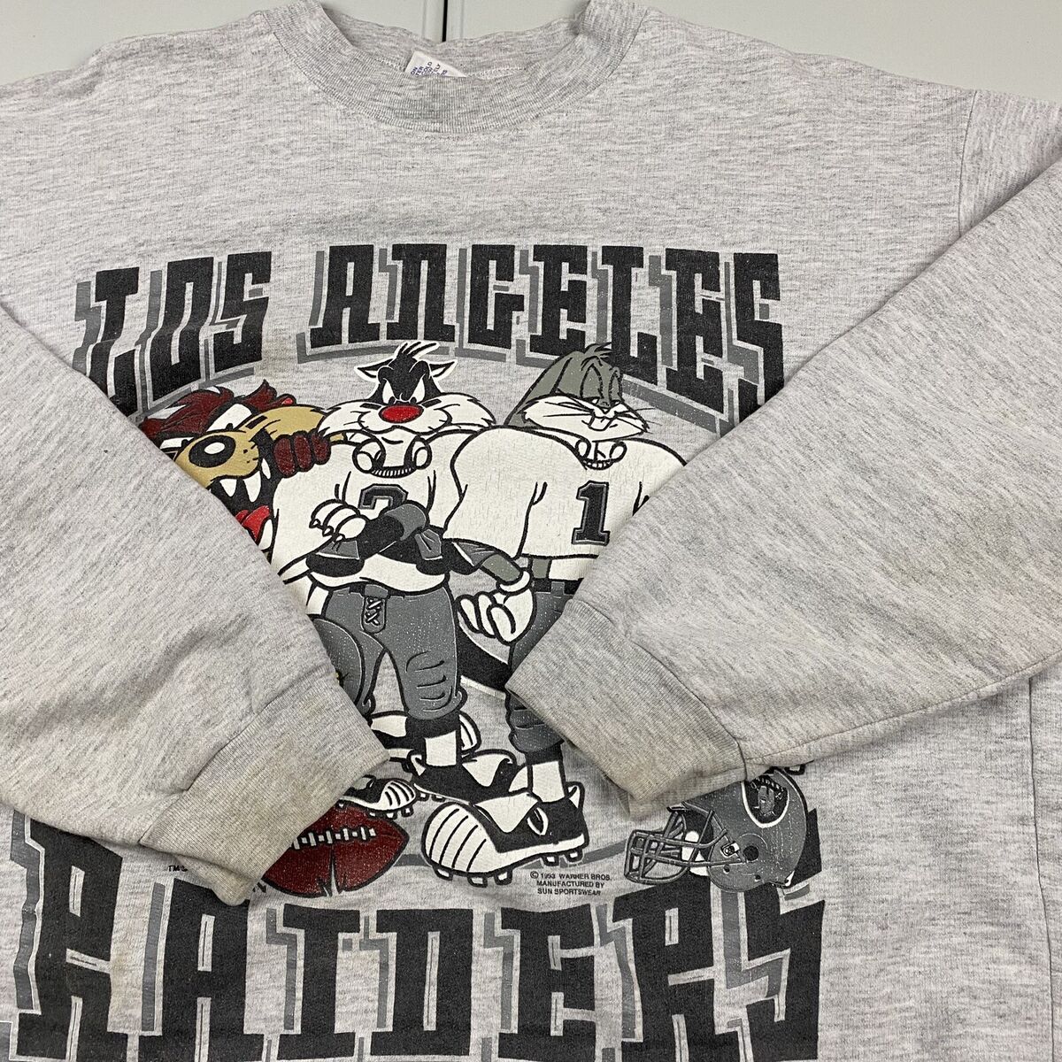 Vintage 90s Los Angeles Raiders Looney Tunes Graphic Vintage 90s Los Angeles Raiders Looney Tunes Graphic