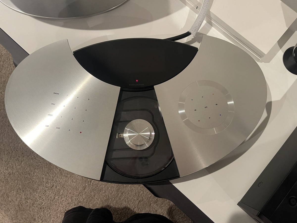 Bang & Olufsen BeoCenter 2 Hi-Fi Radio CD DVD Player Doesn't Read