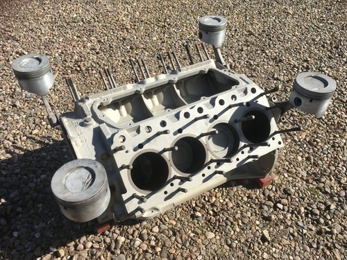 Unique Rolls Royce V8 Engine Table- Reclaimed and Upcycled- Industrial Salvage - Picture 8 of 12