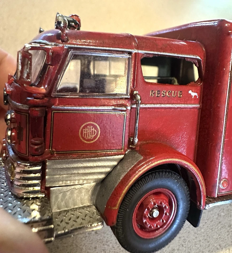 1/50 Signature Models West Hempstead Fire Department 1960 Mack C Rescue - Image 4 of 4