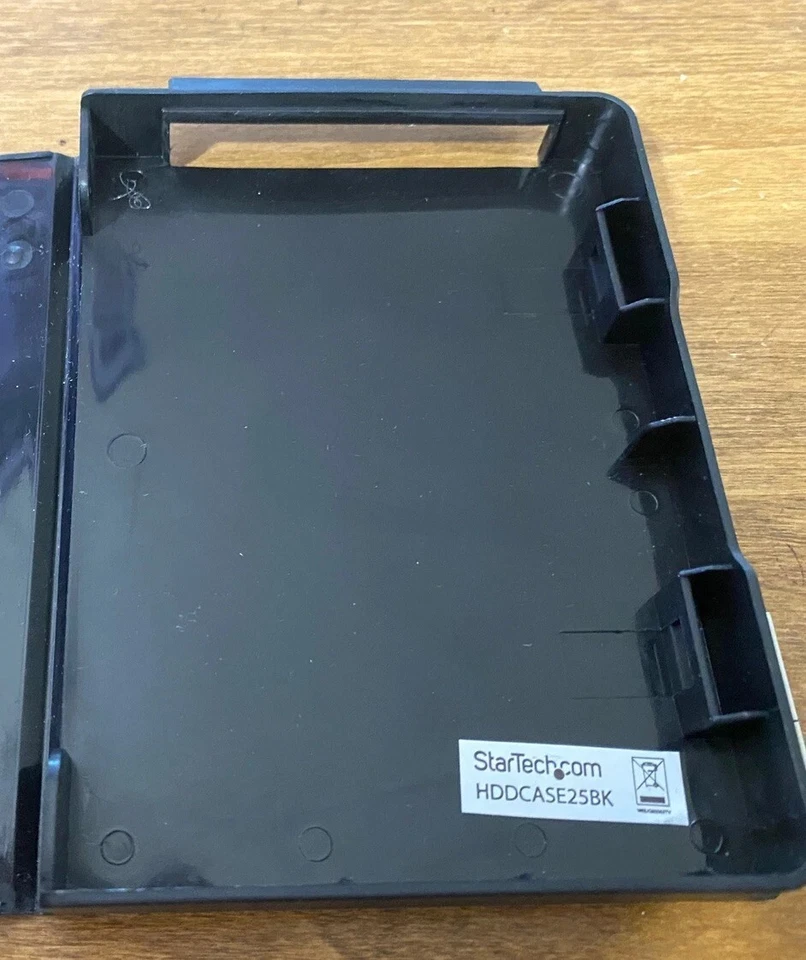 Star Tech HDD Hard drive Storage Case w/ SATA Opening - Image 4 of 4