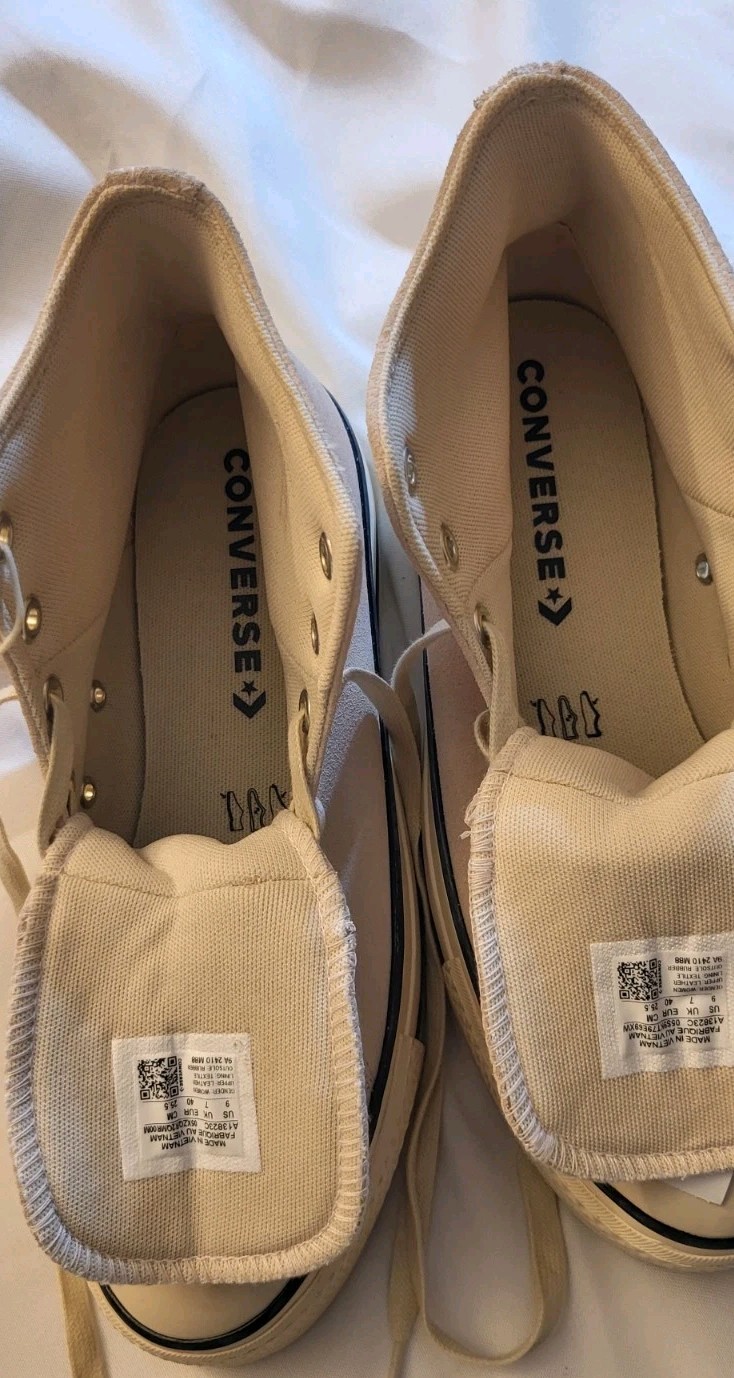 Converse Chuck Taylor All Star Womens  Beige Platform Suede Sneakers NEW Size 9 thumbnail 5