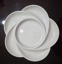 Set 2 1992 Dansk Cafe Blanc Rim Flower Shaped Divided Dish Appetizers Fondue