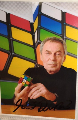 AUTOGRAPH ERNO RUBIK INVENTOR CUBE RUBIK PHOTO HAND SIGNED CUBE HUNGARY TOY CULT