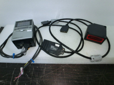 Omron ZS-HLDC11 Smart Sensor Controller+ZS-LD80 Sensor+ZS-XCR8A-F Cable,Jp~5036