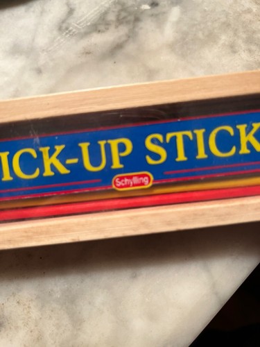 PICK UP STICKS Classic Game 2003 Schylling Wooden Multi Color Sticks NEW IN PACK - Picture 2 of 4