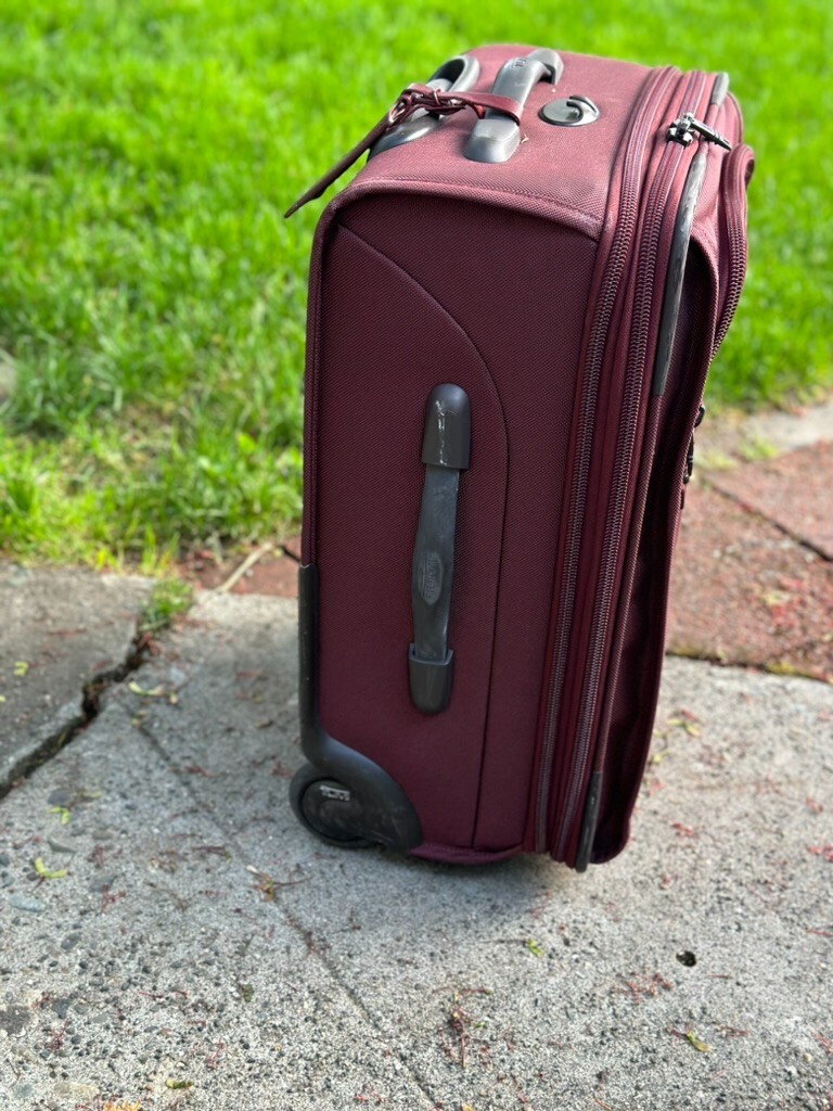 バッグ TUMI Alpha Red Expandable Wheeled Tumi Alpha Continental Vintage Red Carry On 21” Wheeled