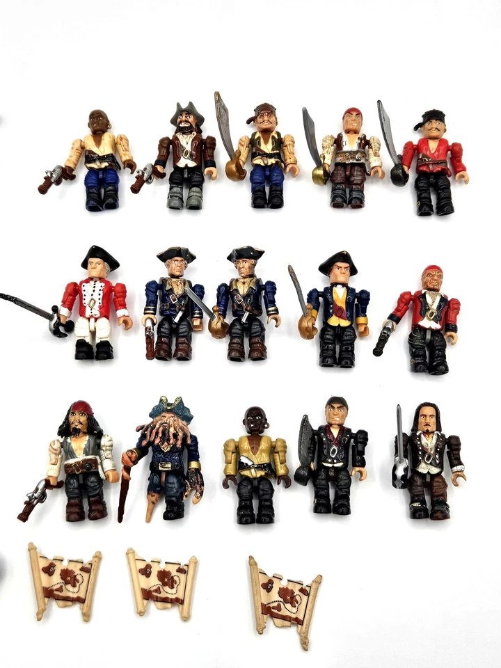 Mega Bloks Pyrates & Pirates of the Caribbean Minifigure Lot w/ Accessories - Image 2 of 4