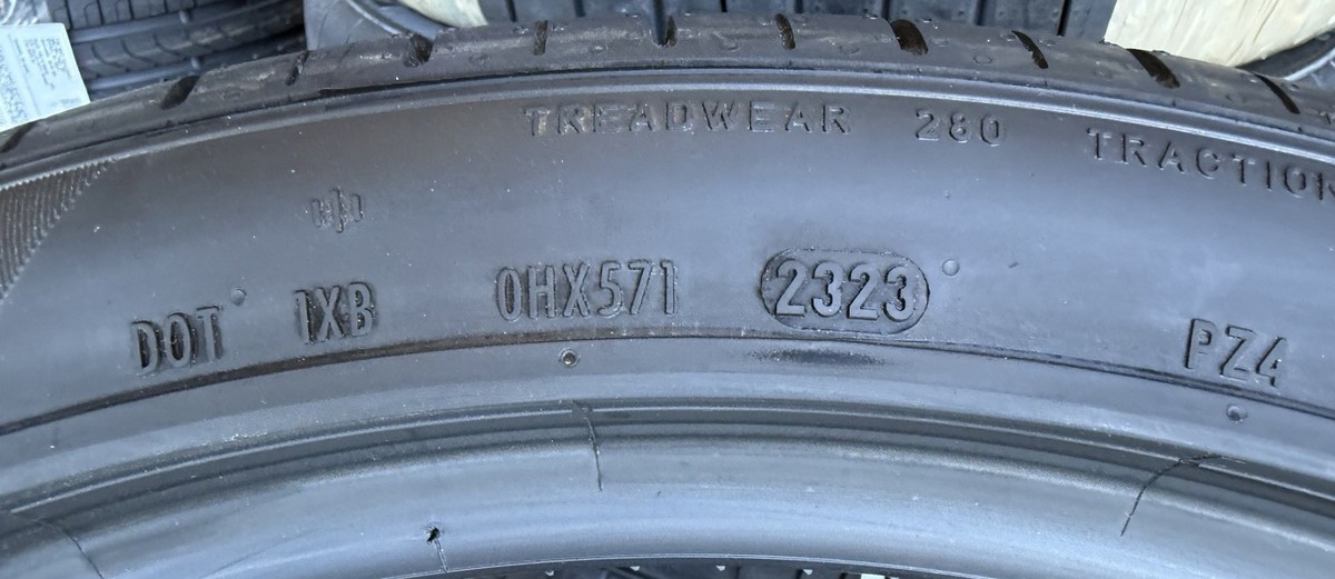 TWO BRAND NEW 275/35ZR21 Pirelli P Zero PZ4 Sport AO Audi RS6 RS7