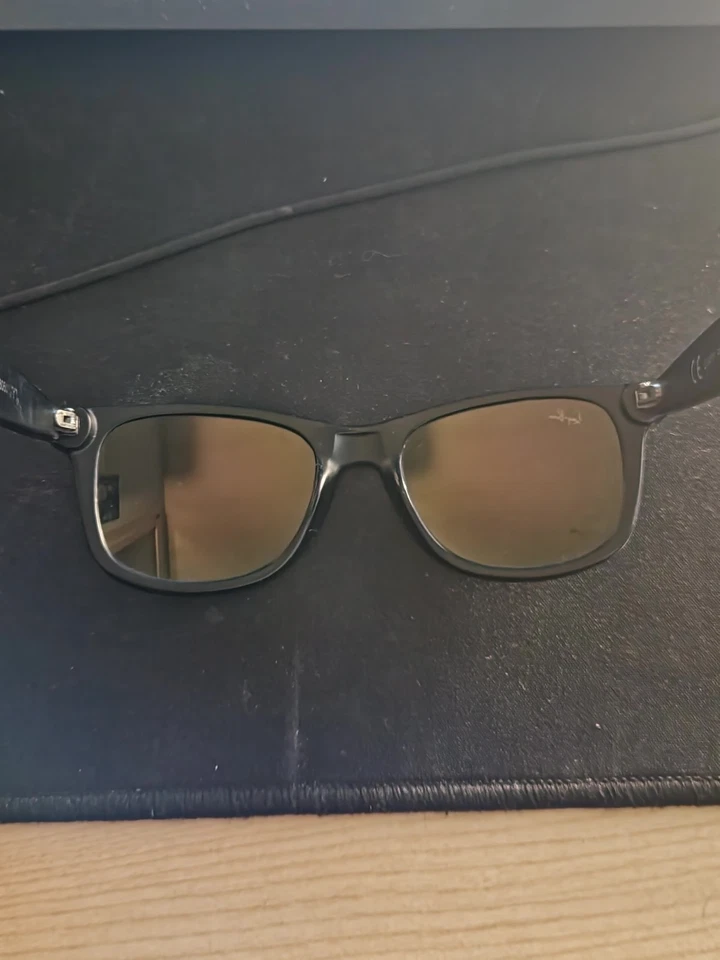 Ray-Ban Folding Wayfarer RB4105, foto 3 di 3