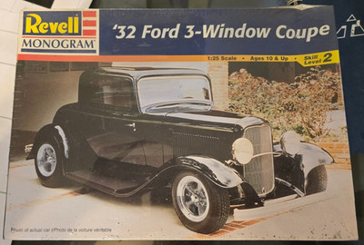 32 Ford 3- Window Coupe Model Kit 1:25 Scale