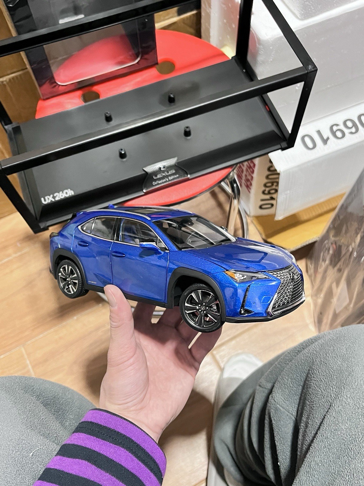 1:18 Scale 2019~2022 Lexus UX Grecian Water Diecast Model Car