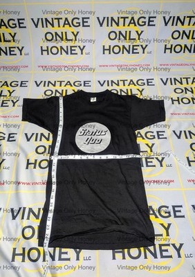 VINTAGE RARE STATUS QUO 1975 BRITISH ROCK BAND ON CAPITOL RECORDS T-SHIRT