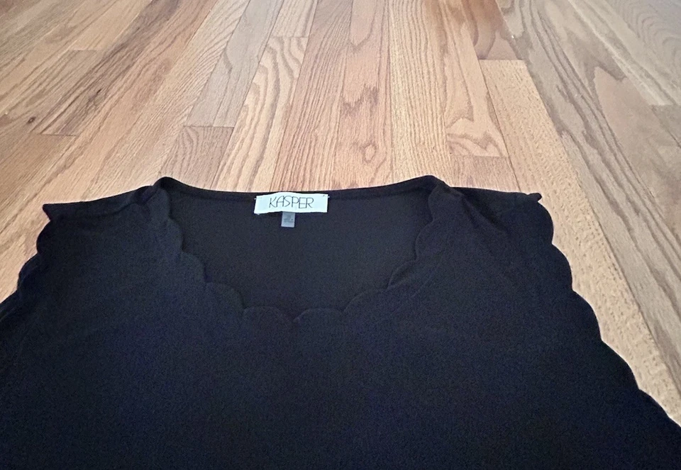 Top Kasper para mujer talla grande 3X negro festoneado cuello redondo sin mangas oficina Foto 4 de 4