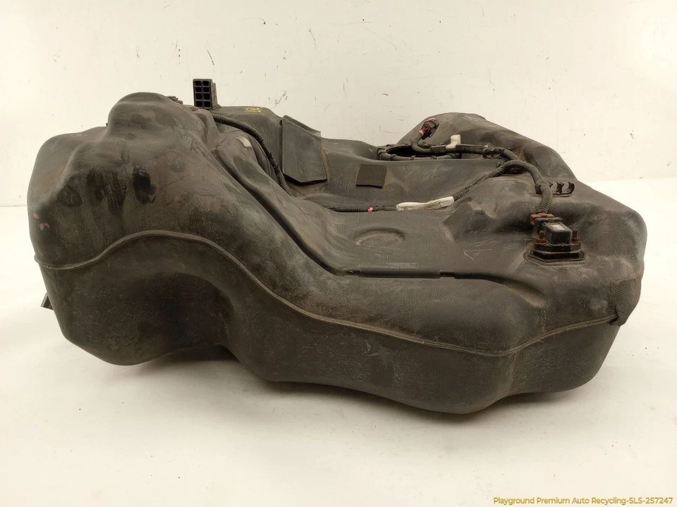 Mitsubishi Eclipse Spyder Fuel Gas Storage Reservoir Tank Fits 2000-2001 00 01 Foto 3 de 4