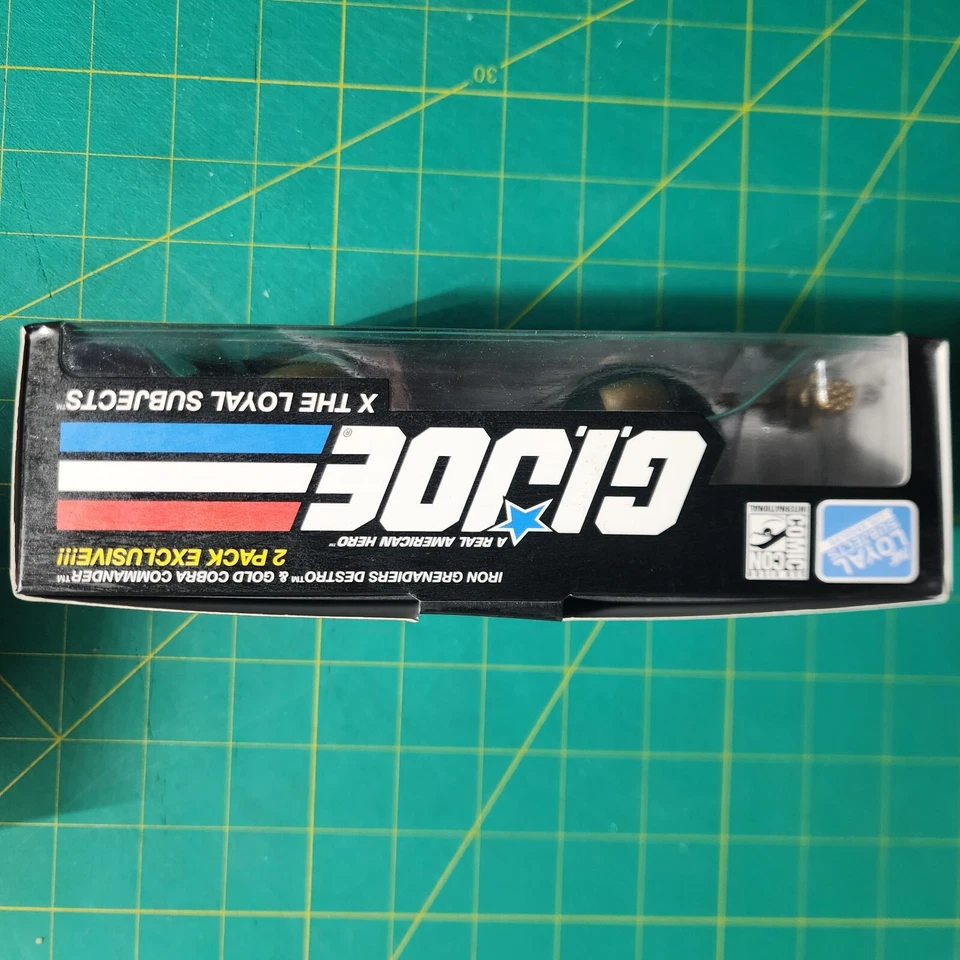 Loyal Subjects Gold Iron Grenadiers DESTRO GI Joe 2013 SDCC Limited Exclusive Foto 2 de 4