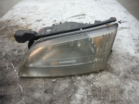 1999 NISSAN ALTIMA XE SEDAN DRIVER LEFT HEADLIGHT OEM 1998 2000 2001