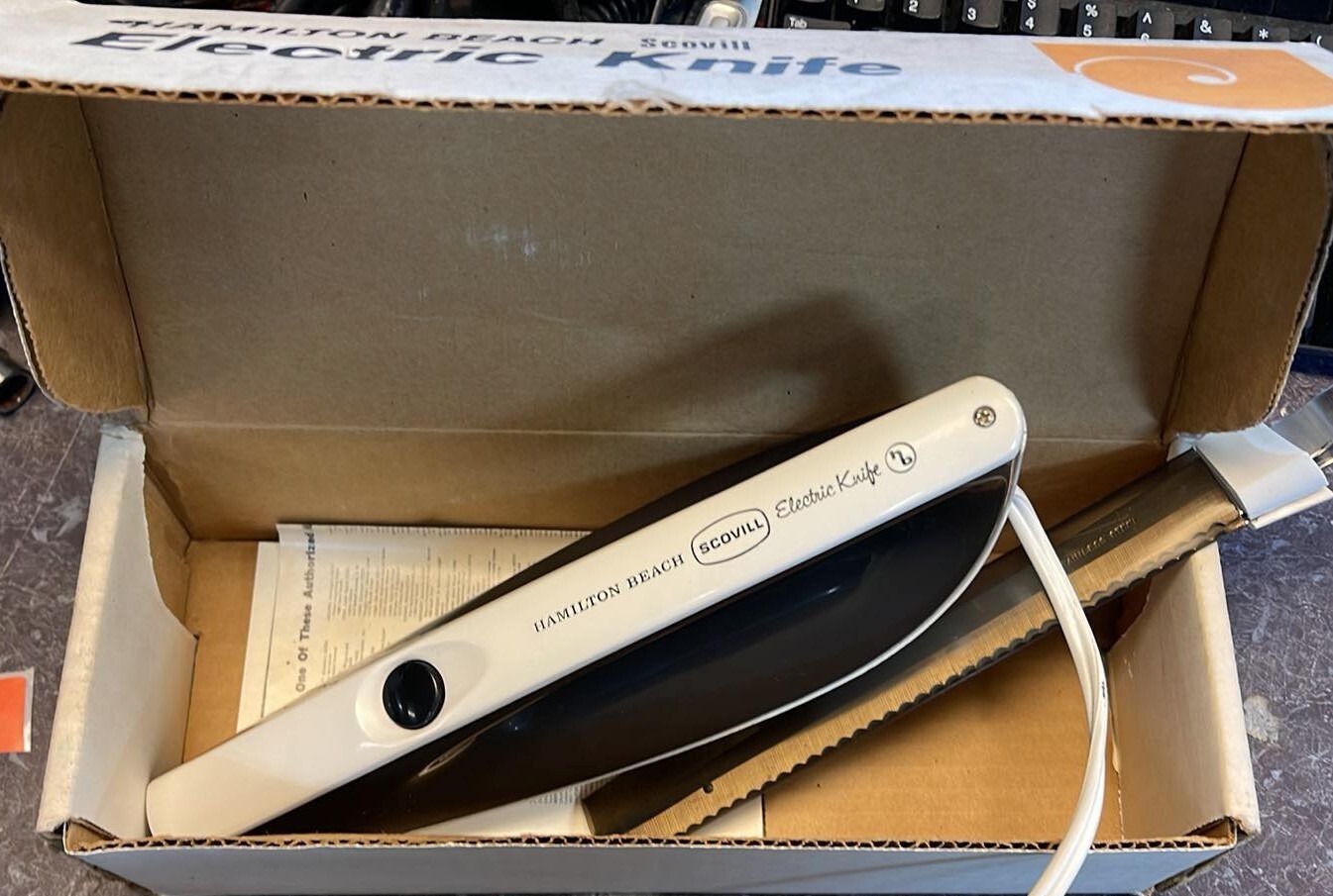 Vintage Hamilton Beach Electric Knife Carving 275B Scovill Complete