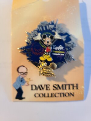 Disney 2006 Epcot Illuminations Dave Smith Collection LE2000 Pin Mickey Mouse