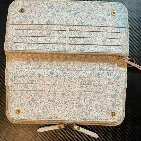 Authentic Louis Vuitton Insolite Wallet - Limited Edition Authentic Louis Vuitton Insolite Wallet - Limited Edition