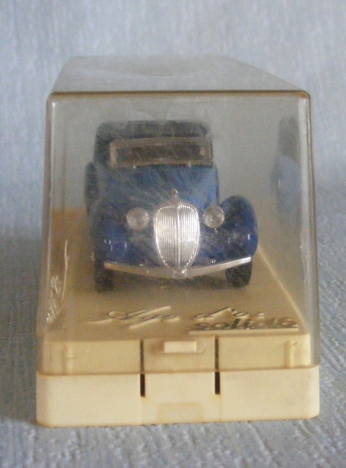 Picture 8 of 10