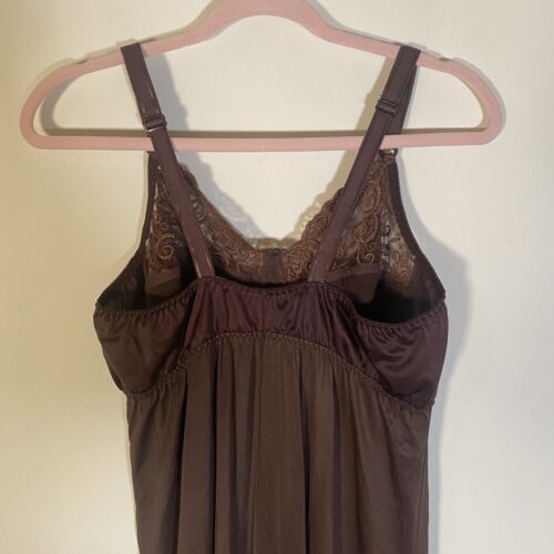 Vintage Silky Nylon Full Dress Slip Embroidery Chantilly Lace Medium Brown - Picture 8 of 19
