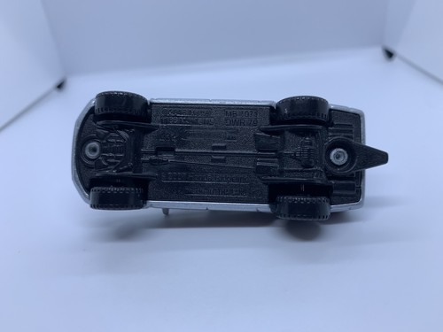 Matchbox - Honda Ridgeline Silver - Diecast Collectible - 1:64 - USED - Picture 3 of 3