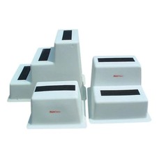 Taylor Made 47300 StepSafe 35" L x 25" W x 25.5" H White 3-Step Dock Step