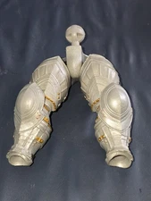 Four Horsemen Mythic Legions Ogre Scale Sir Ucczajk Silver Armored Legs