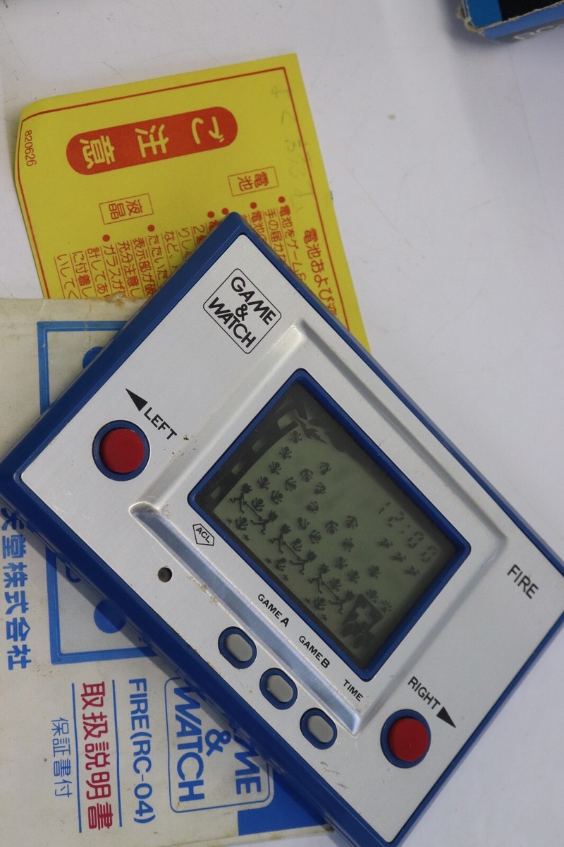 初期モデル　超美品　 GAME & WATCH FIRE (RC-04) Nintendo Game & Watch - FIRE (RC-04) Unboxing and Gameplay