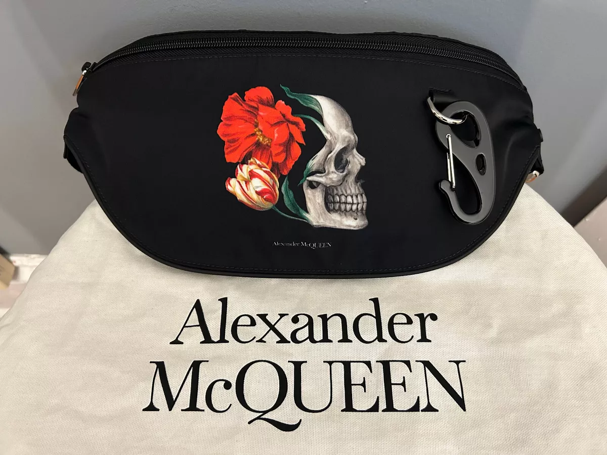 SKULL BELT BAG