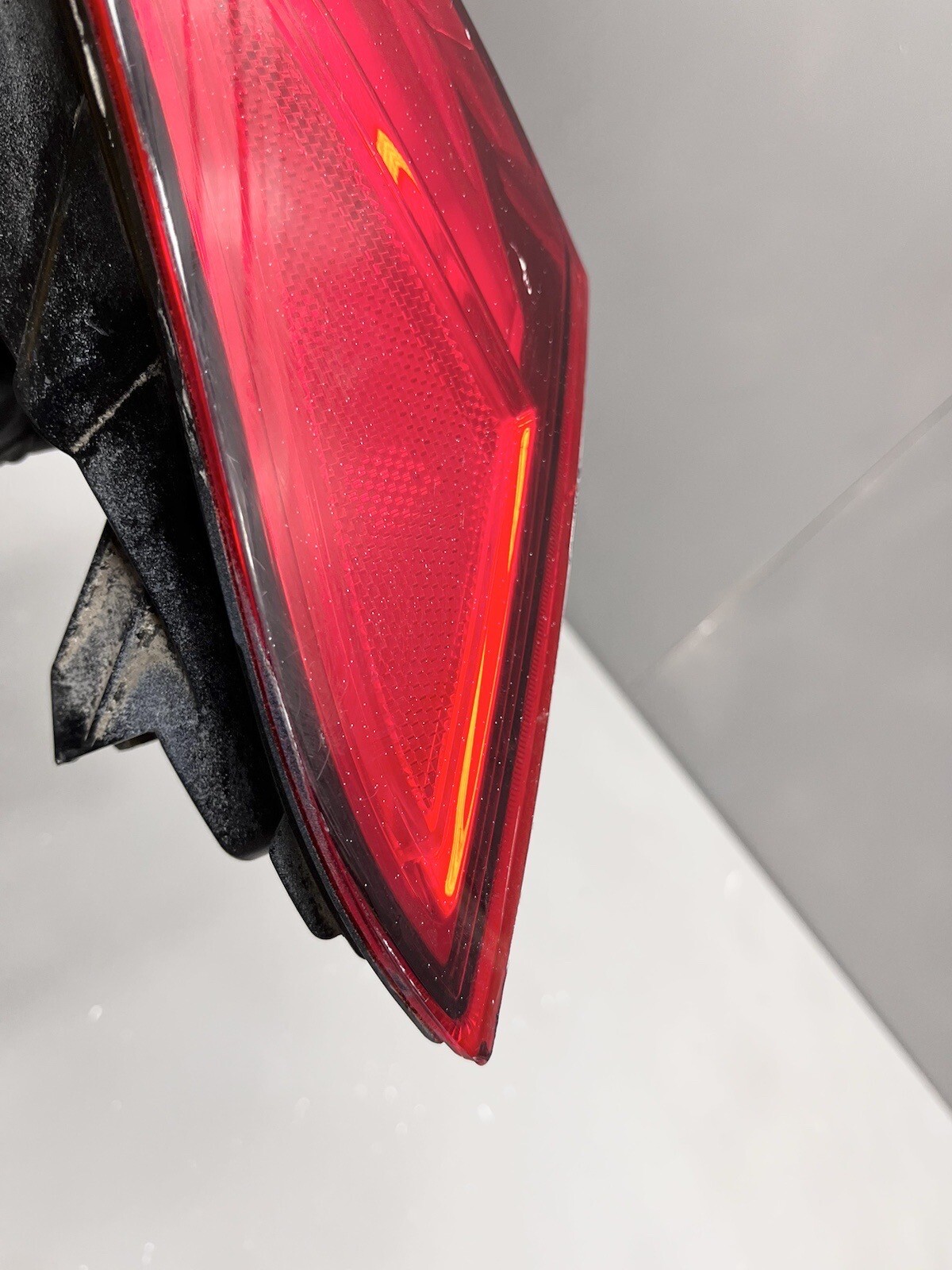 ⭐️2017 2018 2019 2020 MASERATI LEVANTE REAR LEFT OUTER TAIL LIGHT LAMP 20670106