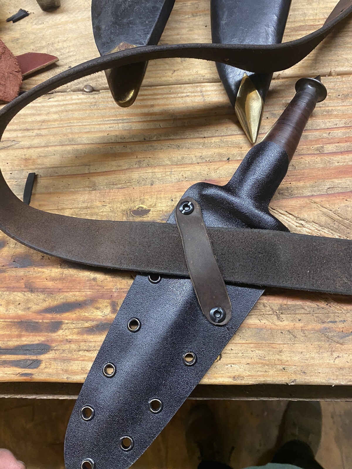 Boker V42 Devils Brigade Stiletto Crossdraw Belt Knife RETENTION