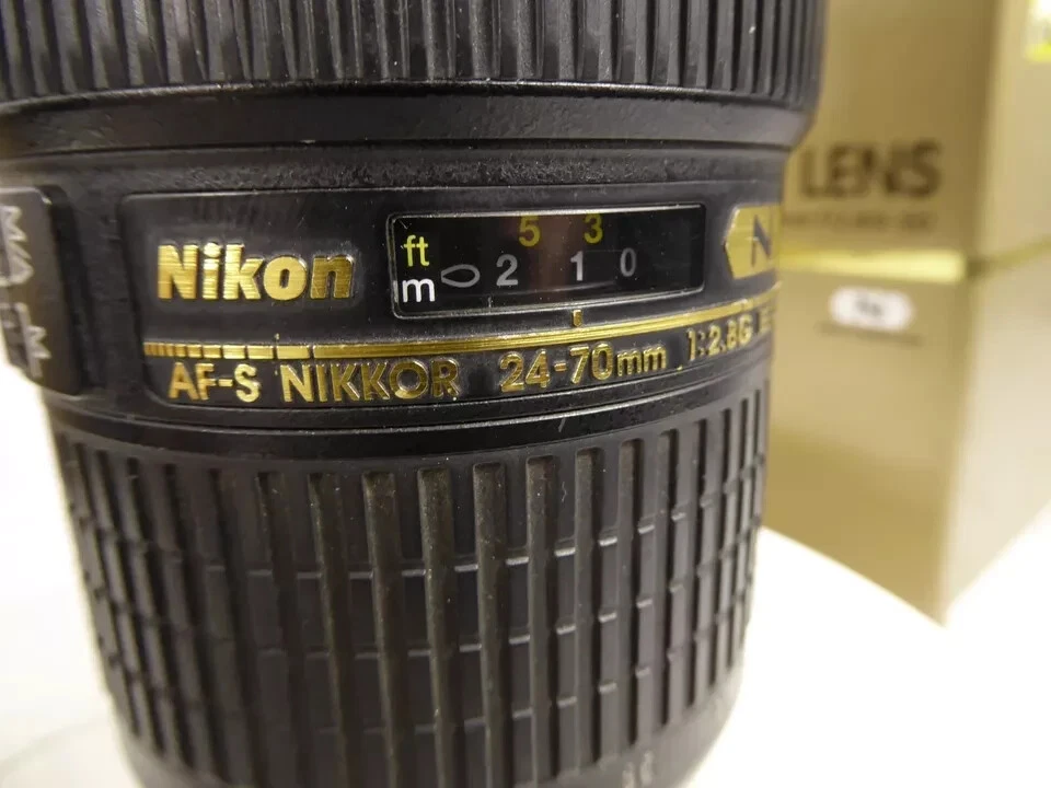boxed Nikon af-s nikkor 24-70mm f/2.8G ED in working condition. - Image 2 of 4