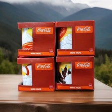 4 Coca-Cola Tassen  Mini Mug mit Eisb&auml;ren Sammlertassen vom Jahr 2003 in Ovp.