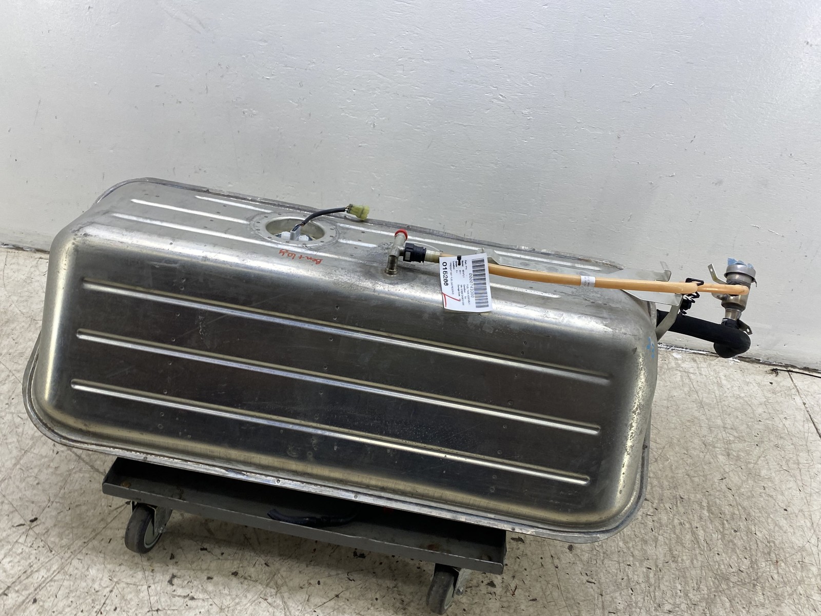 2010-2020 BENTLEY MULSANNE OEM FUEL GAS RESERVOIR TANK