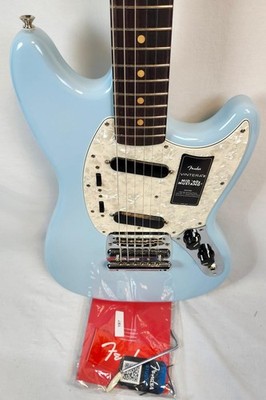 Fender Vintera III Mid '60s Mustang, Rosewood FB, Sonic Blue, w