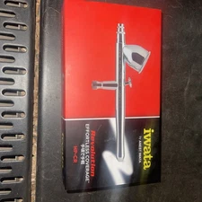 Iwata-Medea Revolution CR Dual Action/Large Gravity Feed Cup