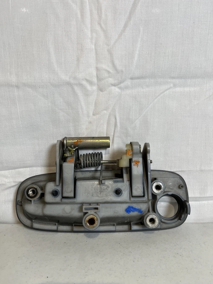 00-05 丰田 CELICA 右乘客 侧门把手 黑色 — 第 3/3 张图片