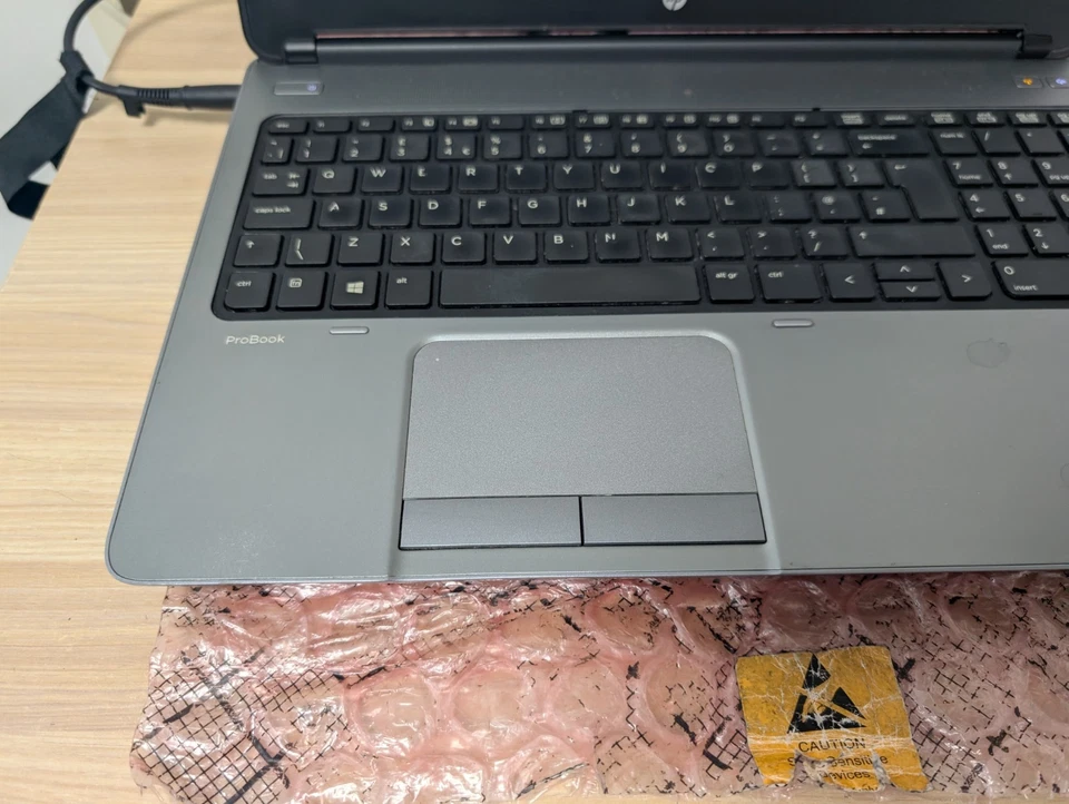 HP ProBook 655 G1 - AMD A10-5750M Radeon - 4GB Ram - No Storage - Image 3 of 4