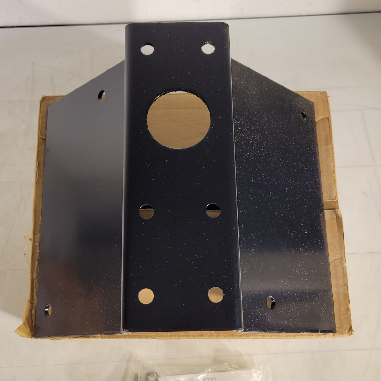 Videolarm CA2 Corner Mount Bracket Max Load 150lb Camera Mount 793821000068