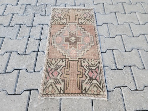 Alfombra turca vintage de 1x3 pies - Alfombra pequeña de lana beige - Alfombra anudada a mano - Alfombra boho - Imagen 2 de 10