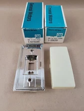 New NOS OEM GM 1974-82 Chevy C3 Corvette Truck GMC Dome Light Housing & Lens