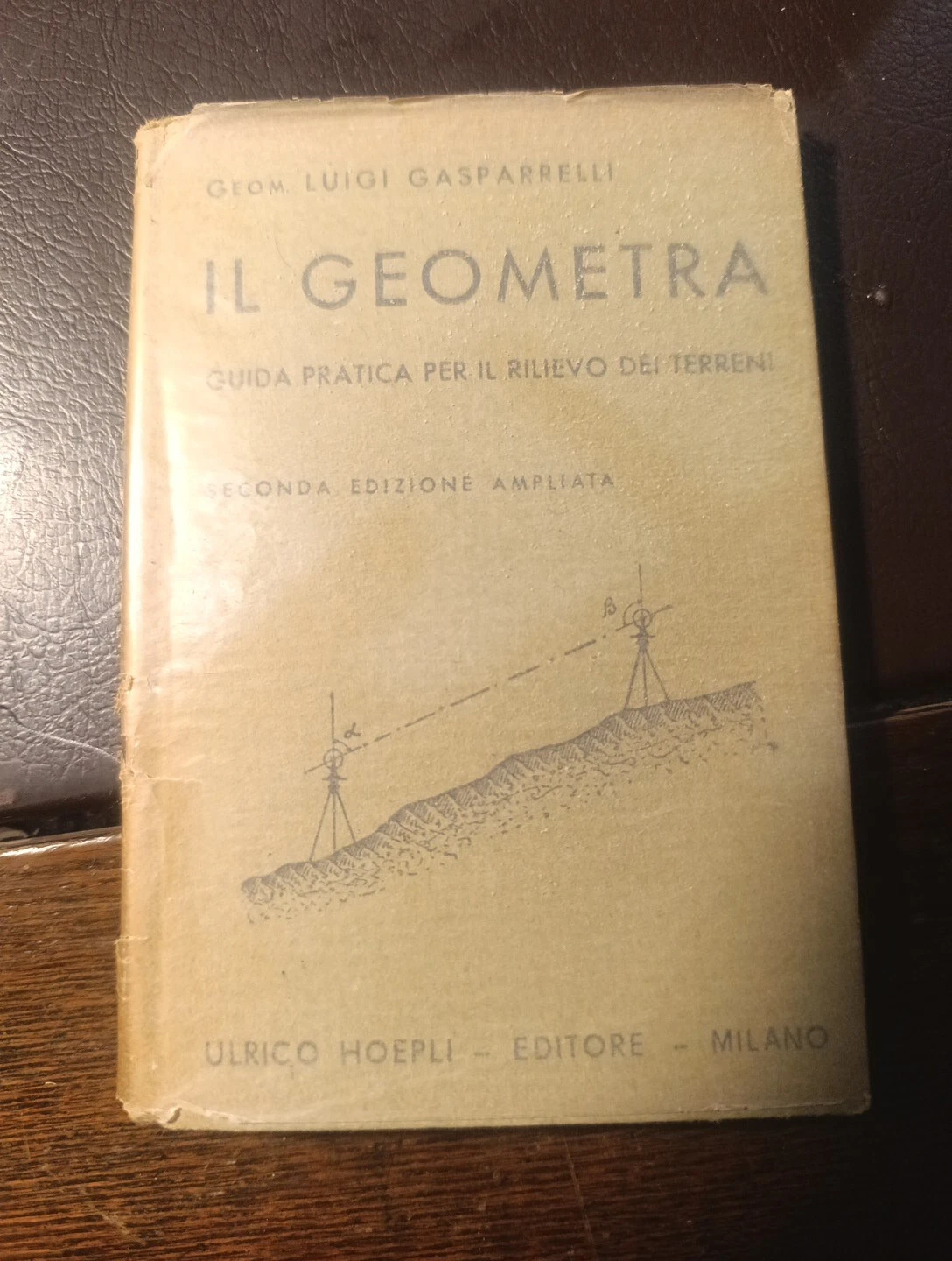 Foto 1 di 4