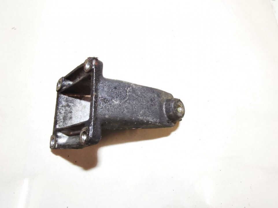 6042230104 Genuine Engine Mount Bracket and Gearbox Mount Bracket 