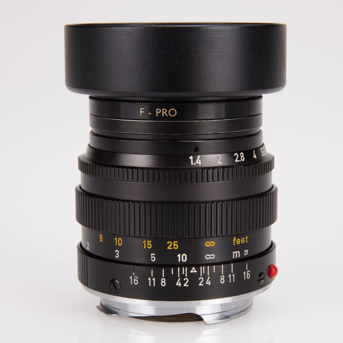 Leica Leitz WETZLAR Summilux 50mm f/1.4 German V2 w/ Hood Leica Leitz WETZLAR Summilux 50mm f/1.4 German V2 w/ Hood