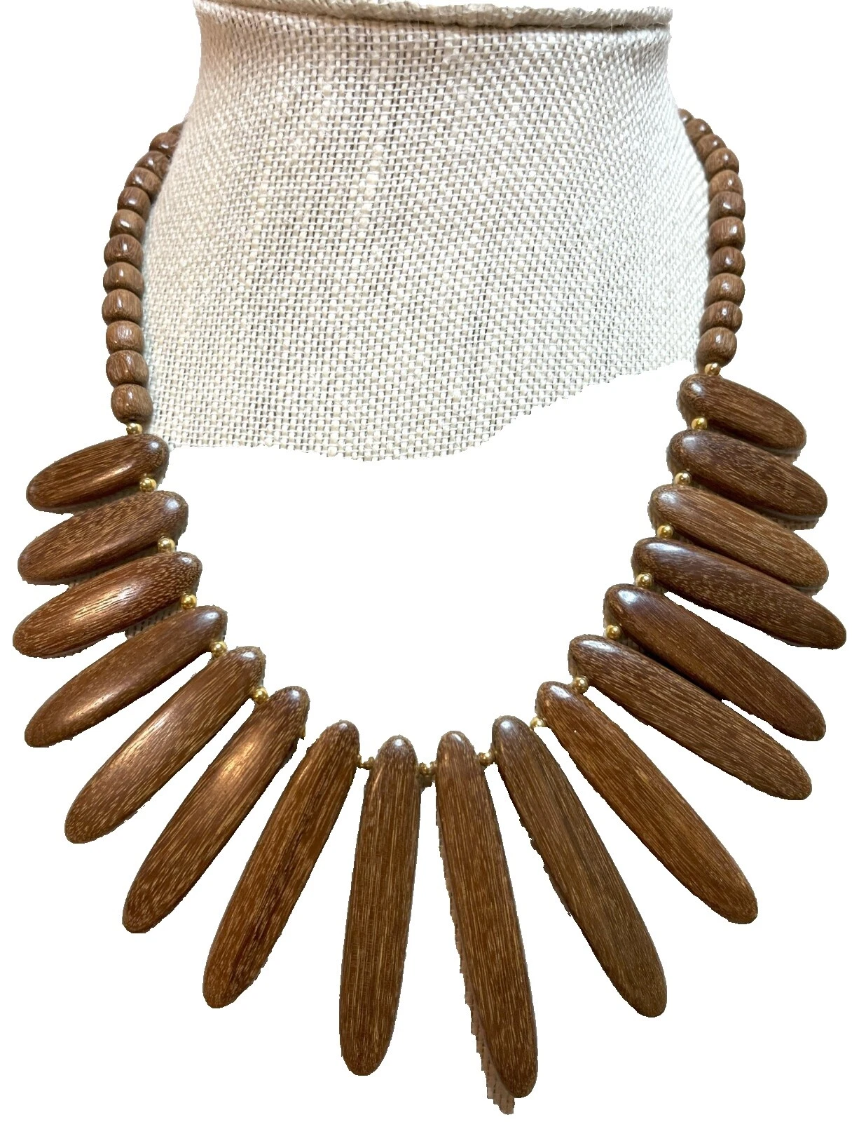 Collares y colgantes Gargantilla de madera hechos a mano