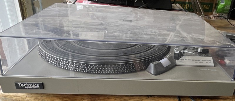 Technics SL-23 Direct Drive Turntable 33/45RPM Gray w/ Dust Cover
