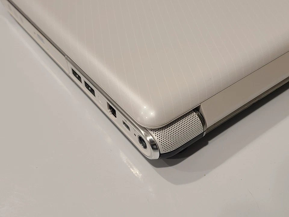 Portátil retro HP Pavilion dv5 1159SE Core 2 Duo 2,00 GHz 4 GB RAM HDMI Windows 10 Foto 4 de 4