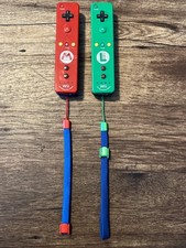 Nintendo Wii MotionPlus Remote Pair Mario Luigi Edition W Cords Clean Battery